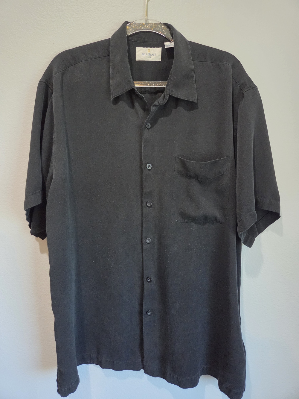 Bill Blass Elite Men’s Black Silk Resort Shirt